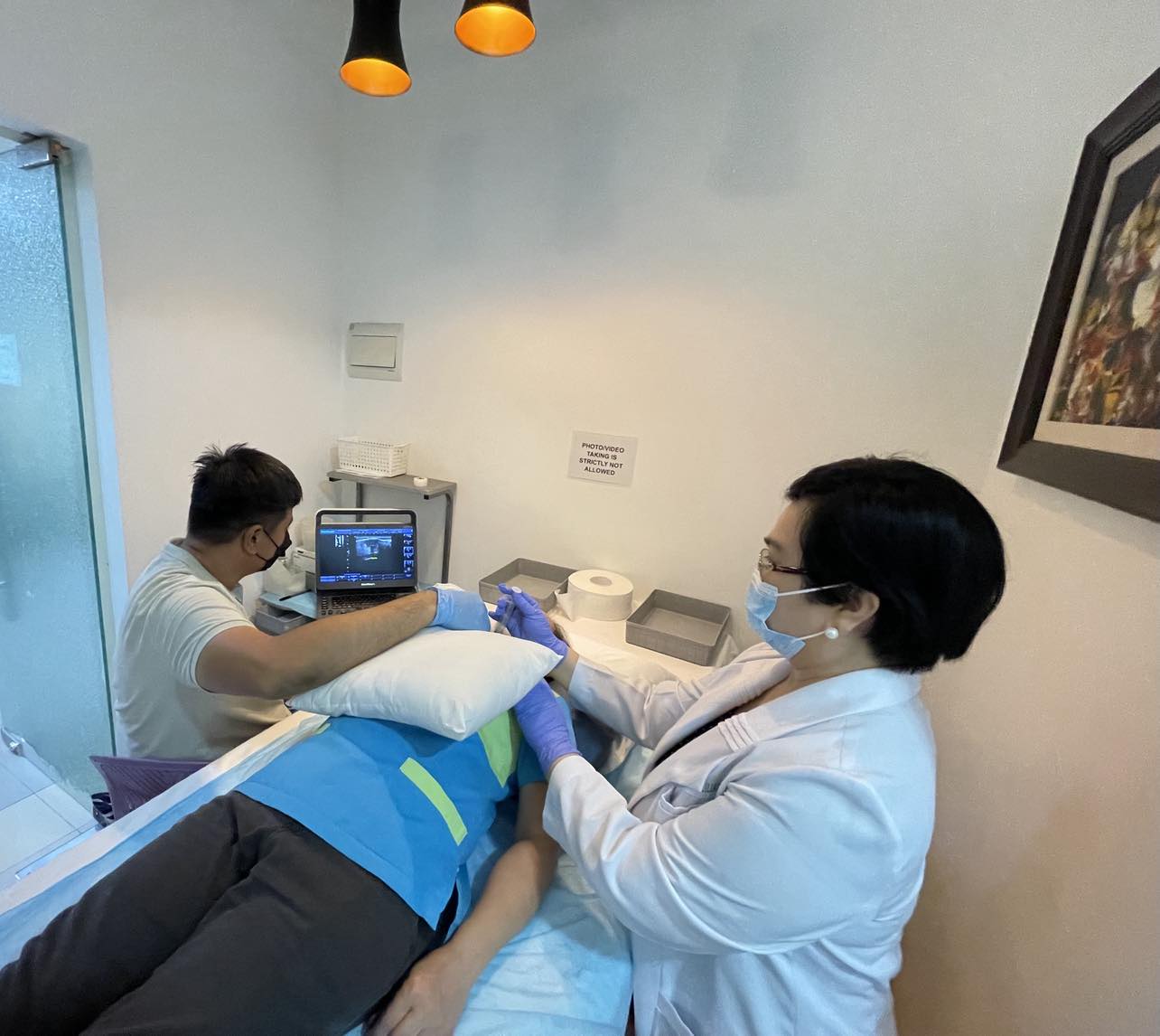 Fine Needle Aspiration Biopsy procedure at ATS Cytology Clinic Cebu